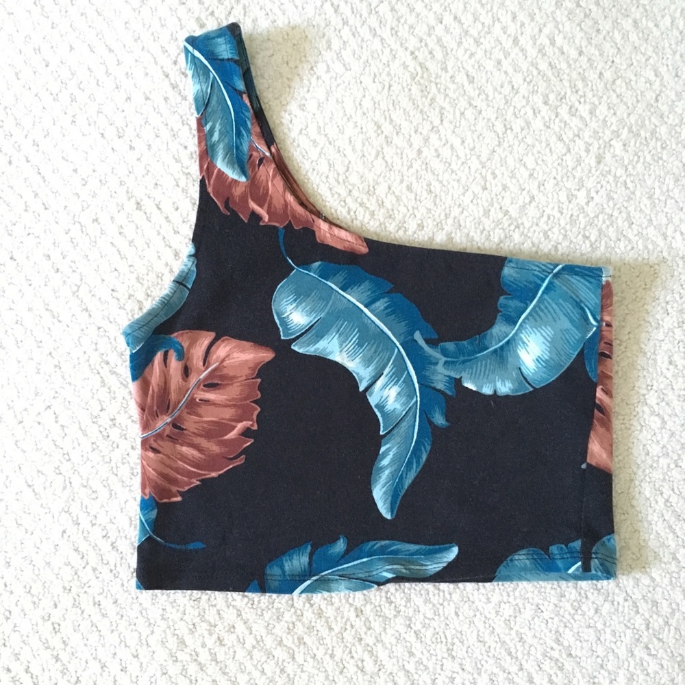 Forever 21 one shoulder crop top
